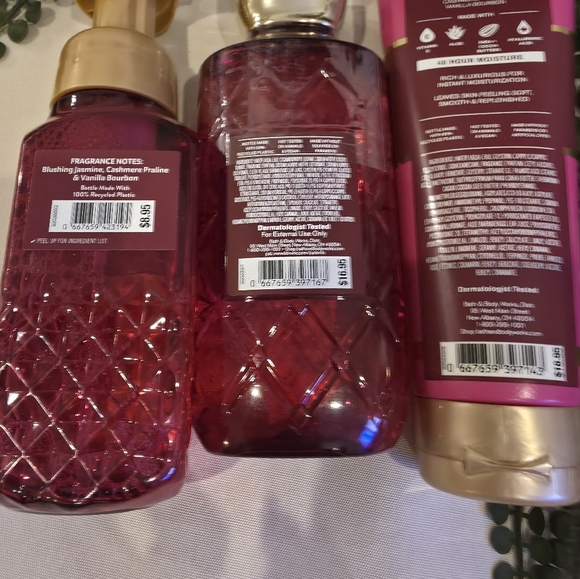 Bath & Body Works Pink Obsessed Set - Pink and Gold - Picture 2 of 2